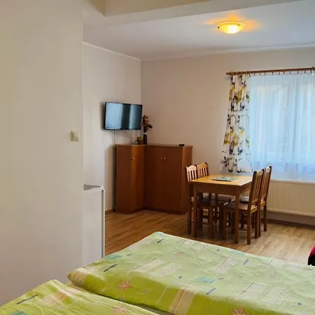 Goscinne Akacja Agroturismo *
